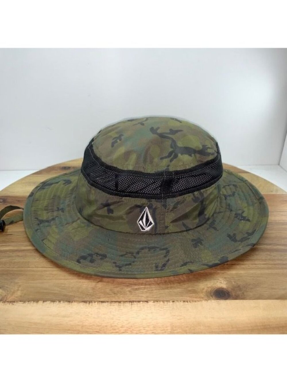 Volcom Stone Bucket Boonie Hat Camo Camouflage Fishing Camp Hike Boat Sun S/M